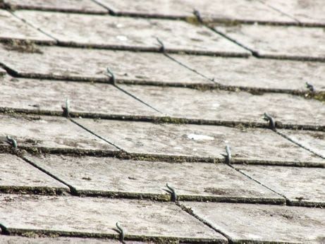 J’ai un produit en amiante ciment (de type Eternit). Je peux le démonter moi-même ?