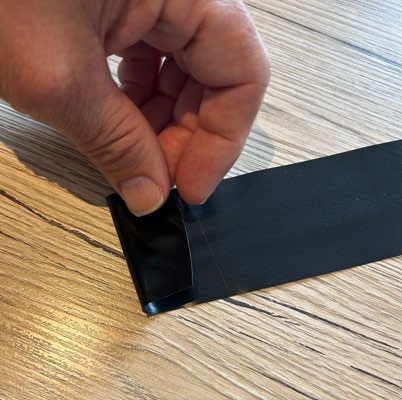 Pliage de la première extrémité du tape