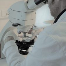 microscope-laboratoire-propre-analyse-amiante-cbconseil